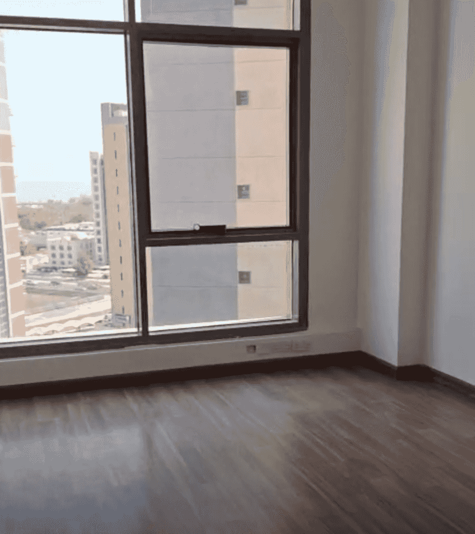 للإيجار بشرق دور كامل  ١٦٥ متر 