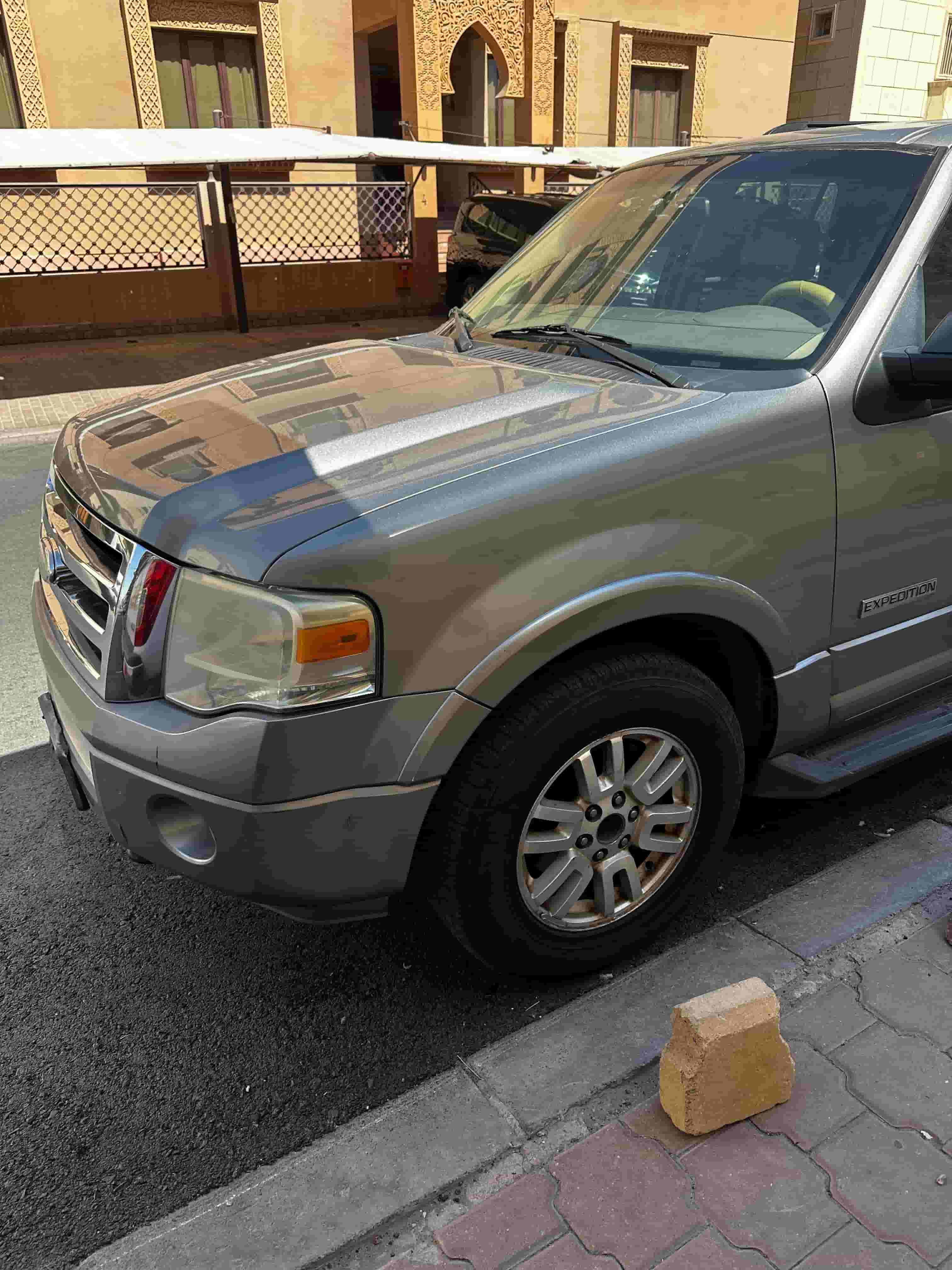 للبيع فورد اكسبدشن 2008