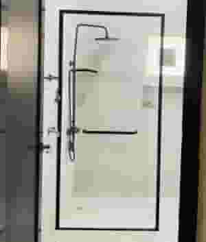 جميع أعمال الزجاج الجديدة والمُصلحة