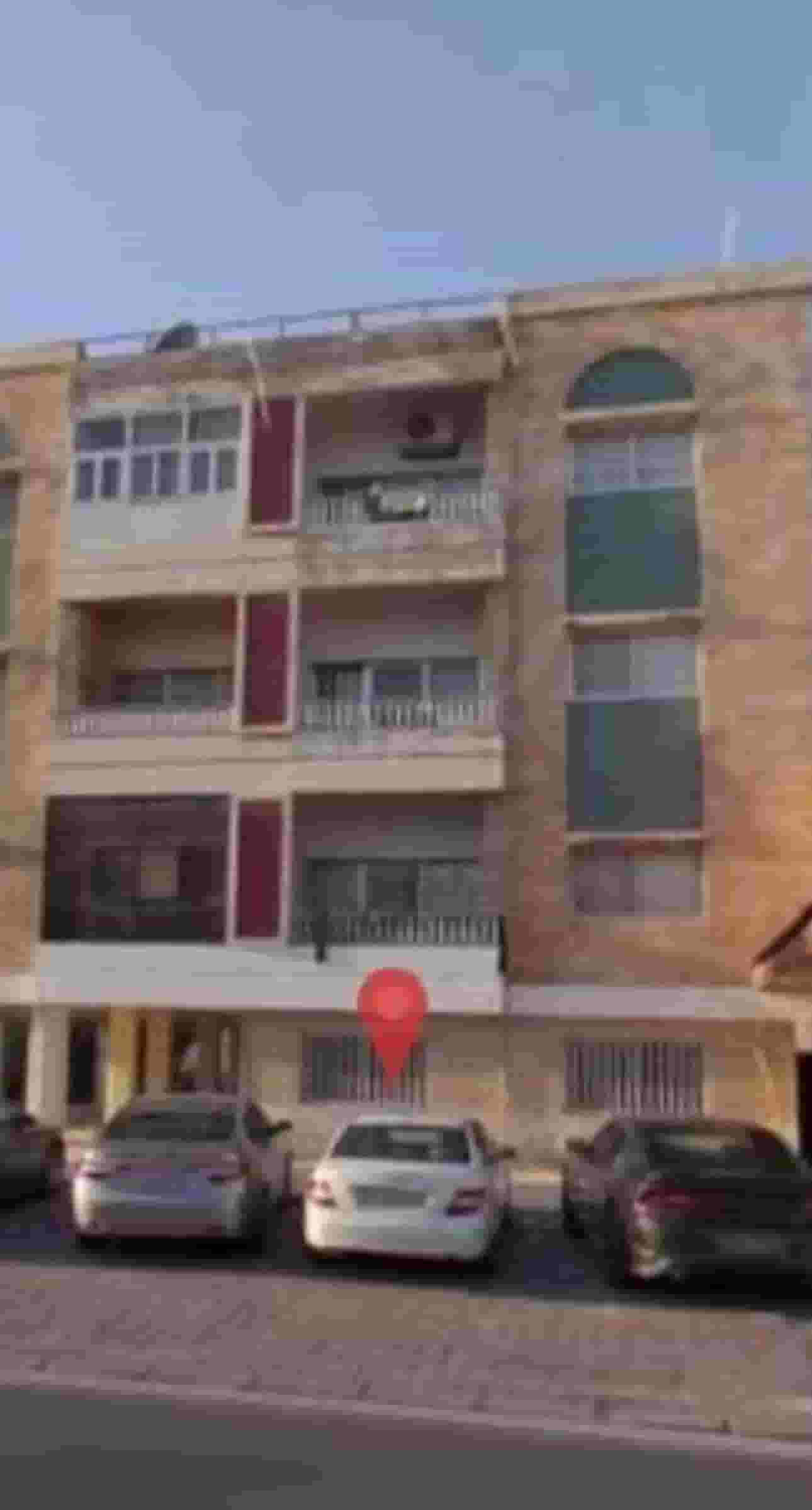 For sale a building in Al Faheheel with an area of 760 m