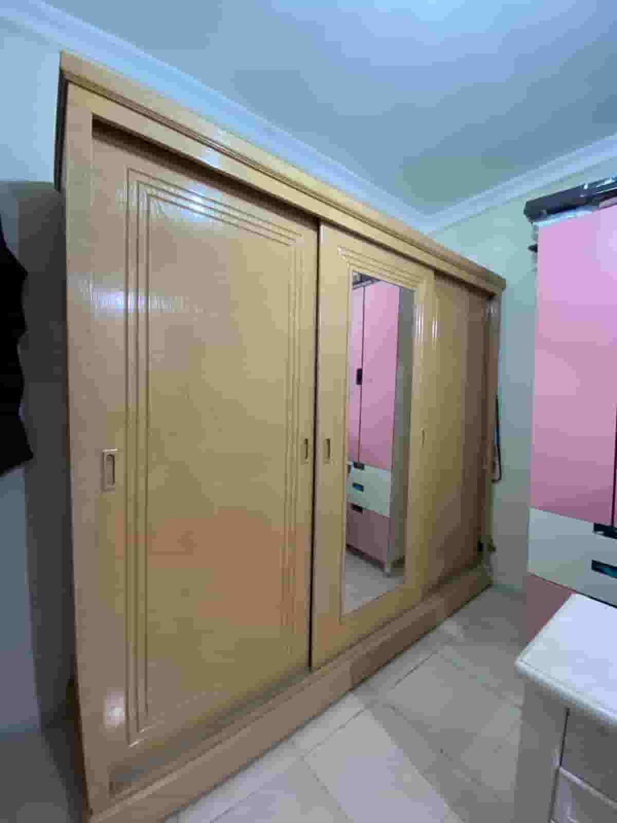 For sale a wardrobe in excellent condition For sale a wardrobe in excellent condition