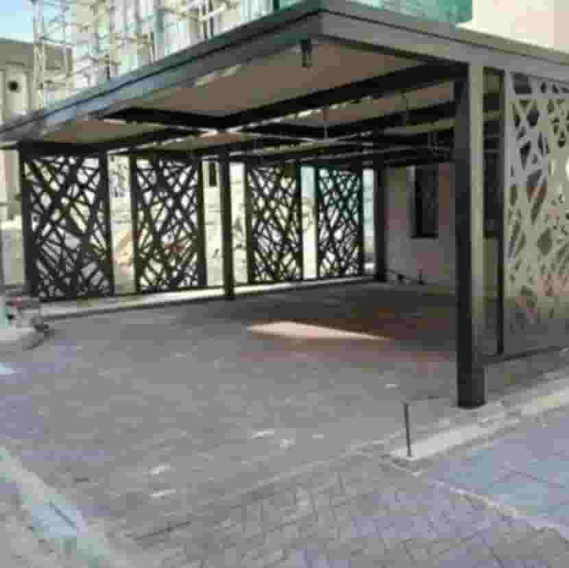 Blacksmith specialized in awnings Blacksmith specialized in awnings