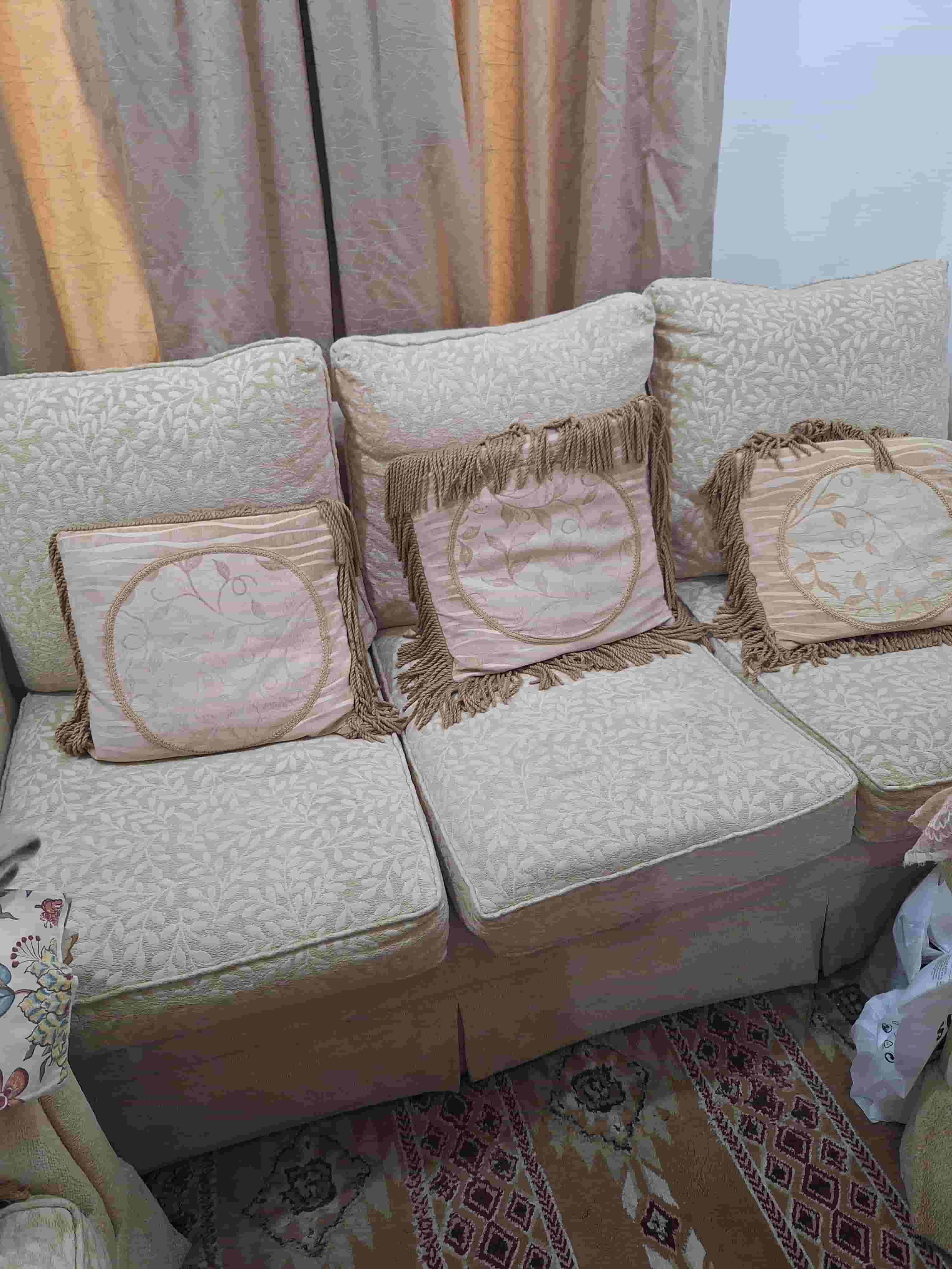 There is a sofa session There is a sofa session