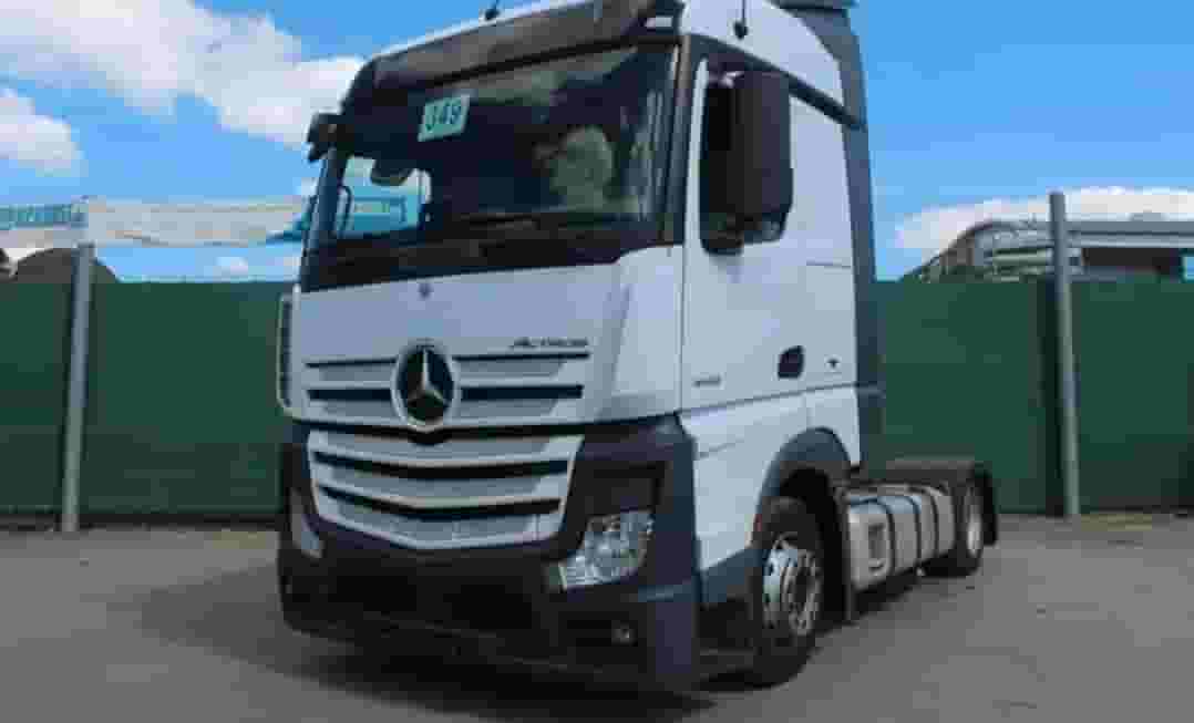 Mercedes Benz 1843 4x2LL 2015 truck Mercedes Benz 1843 4x2LL 2015 truck