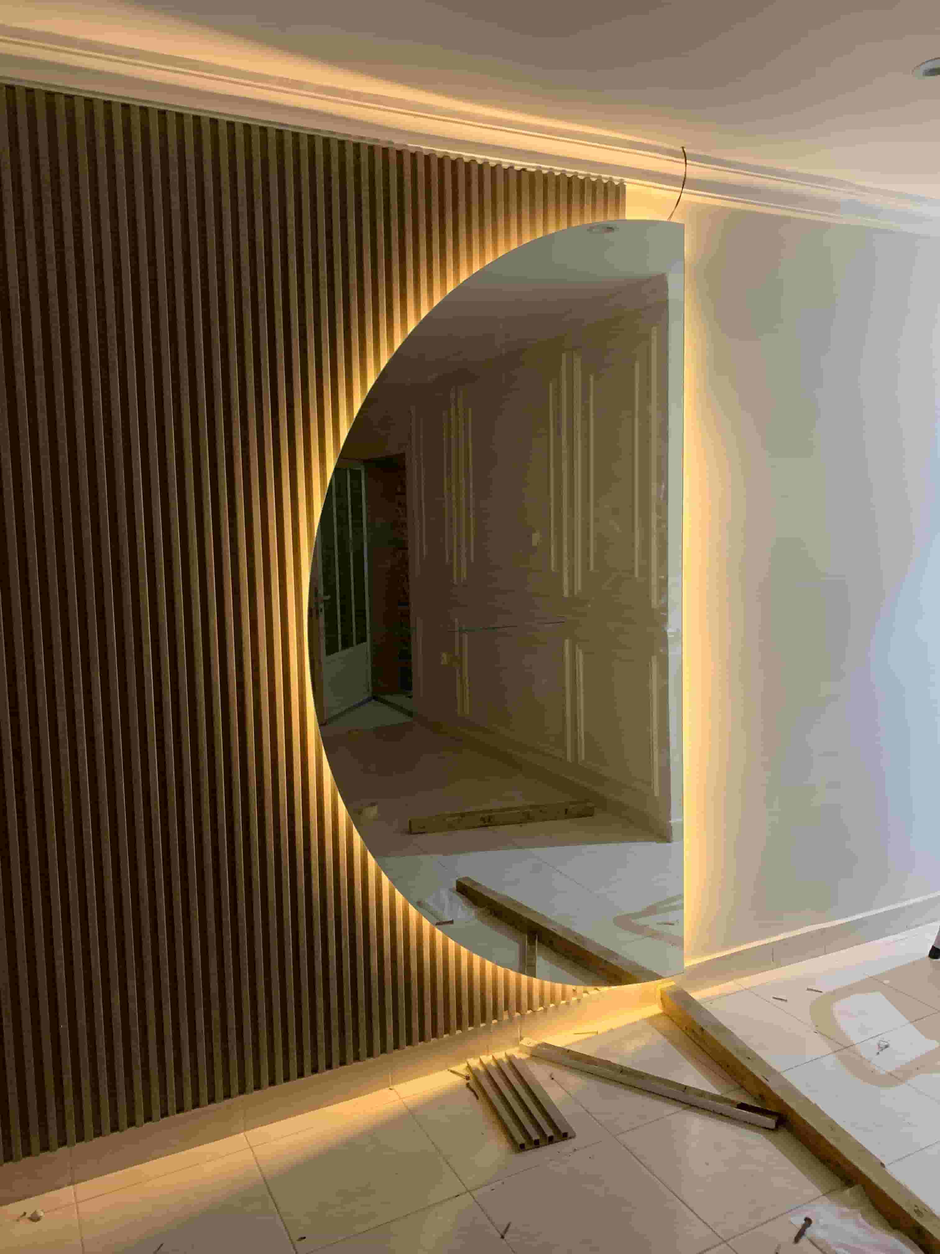 Installing all types of securite glass Installing all types of securite glass