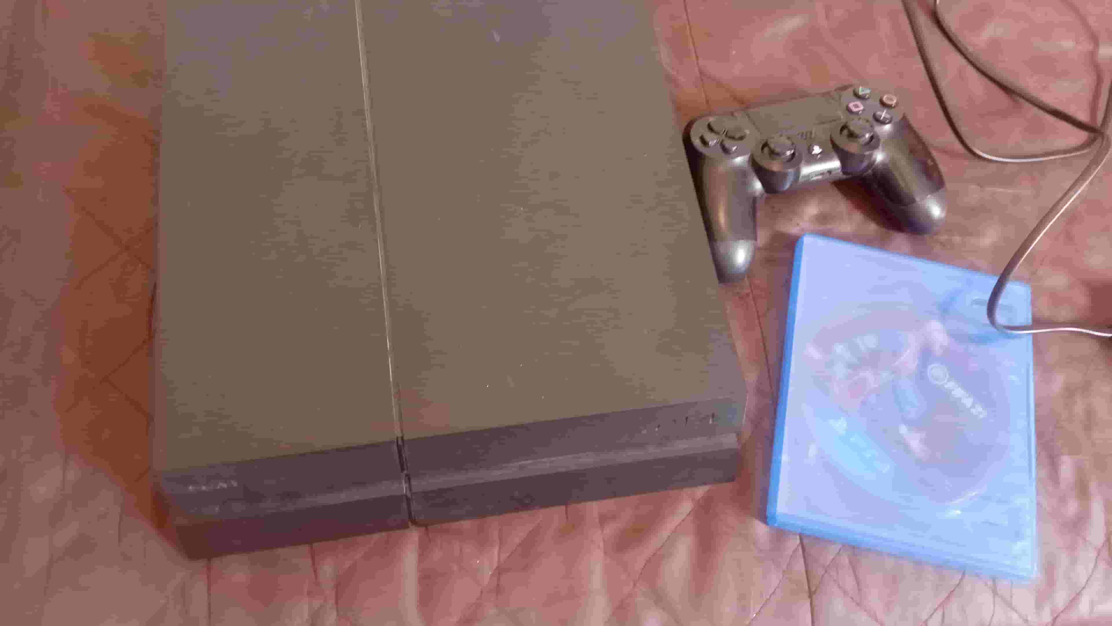 Sony 4 is almost new Sony 4 is almost new