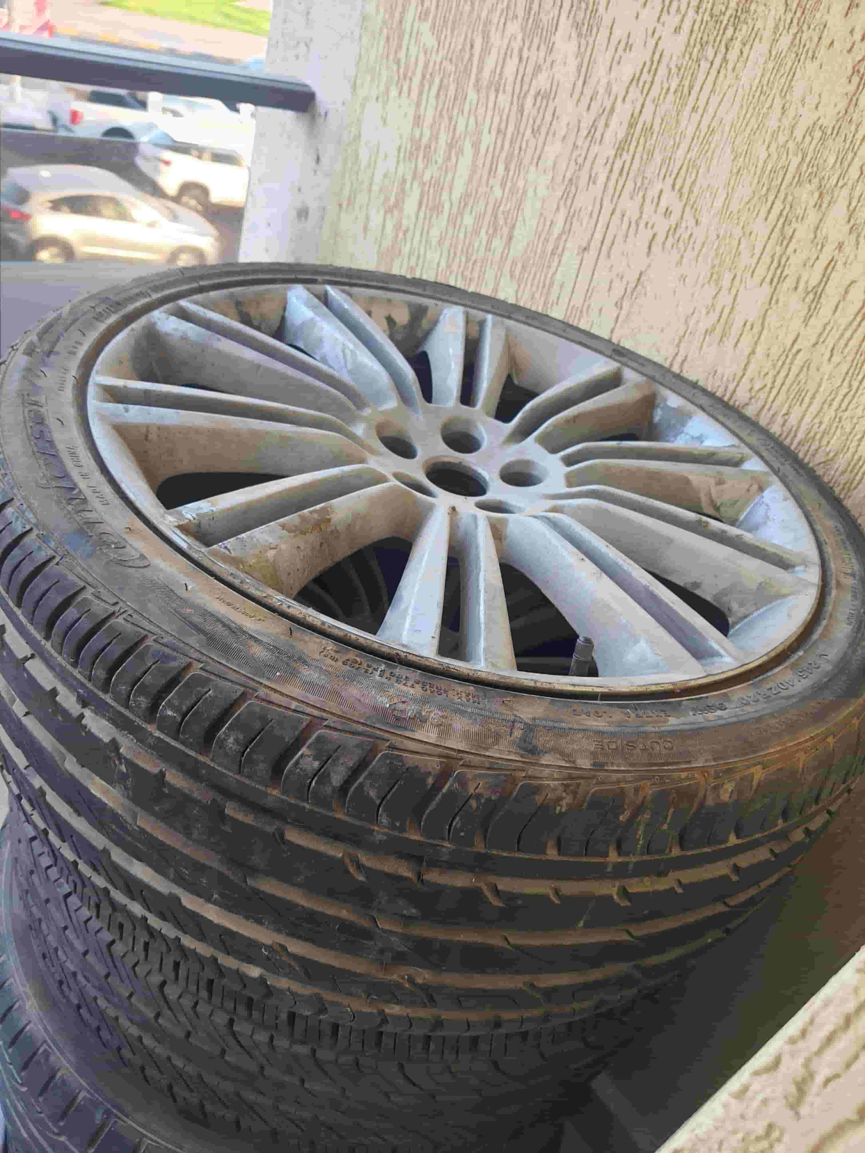 3 used Size 20 car wheels for jaguar 3 used Size 20 car wheels for jaguar