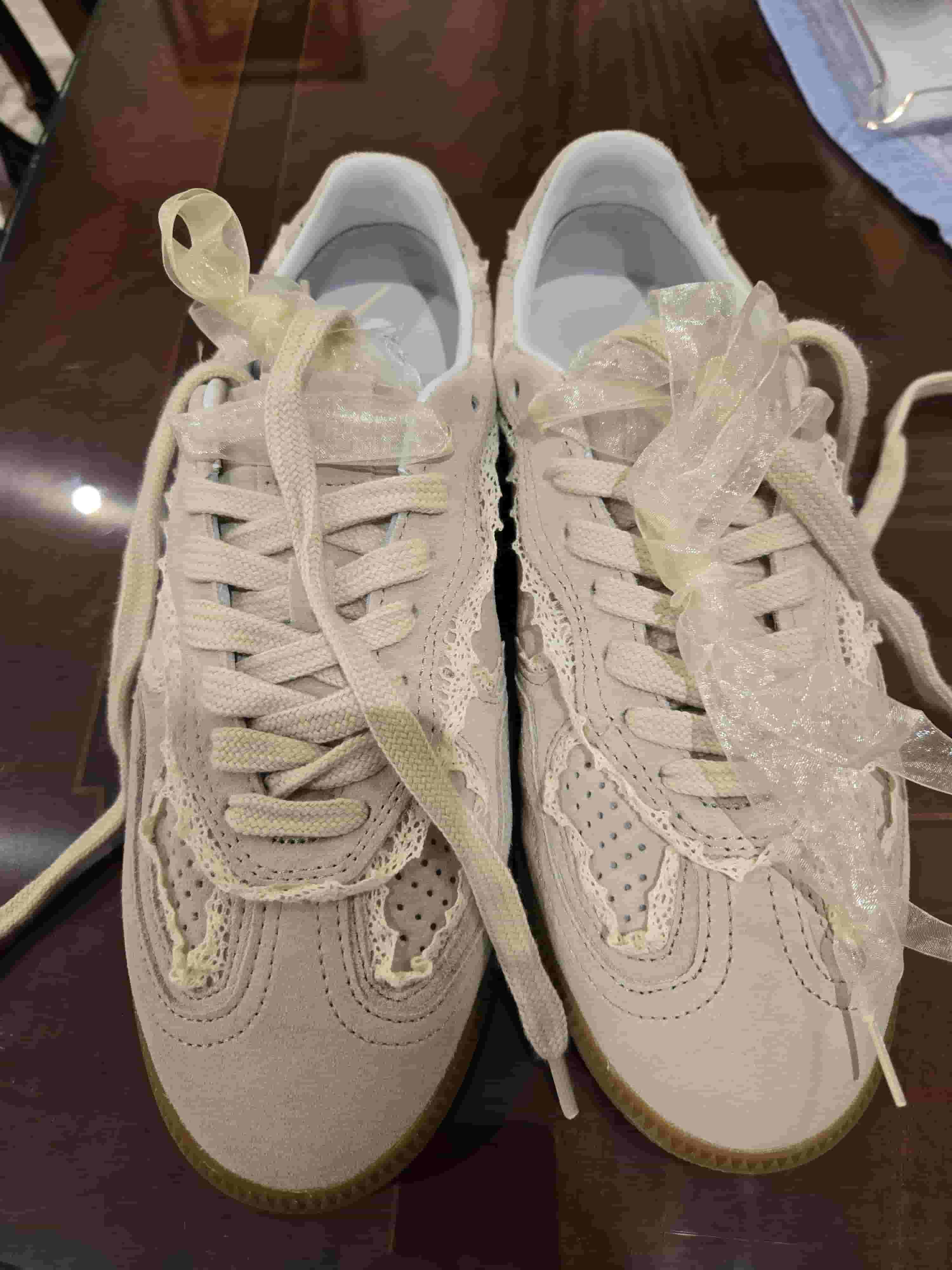 أحذية ألوهاس أحذية ألوهاس